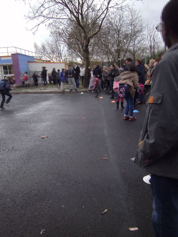 Pendant ce temps, début 2016, dans les écoles primaires de Savigny-sur-Orge