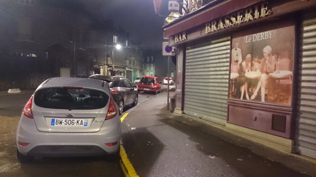 Quand Joëlle EUGÈNE, maire-adjointe de Savigny, se rend à la&nbsp;MJC