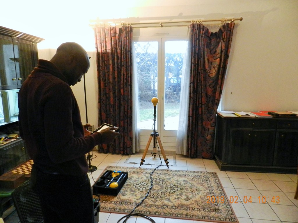 Expérience : la mesure de l&rsquo;exposition aux champs électromagnétiques à son&nbsp;domicile