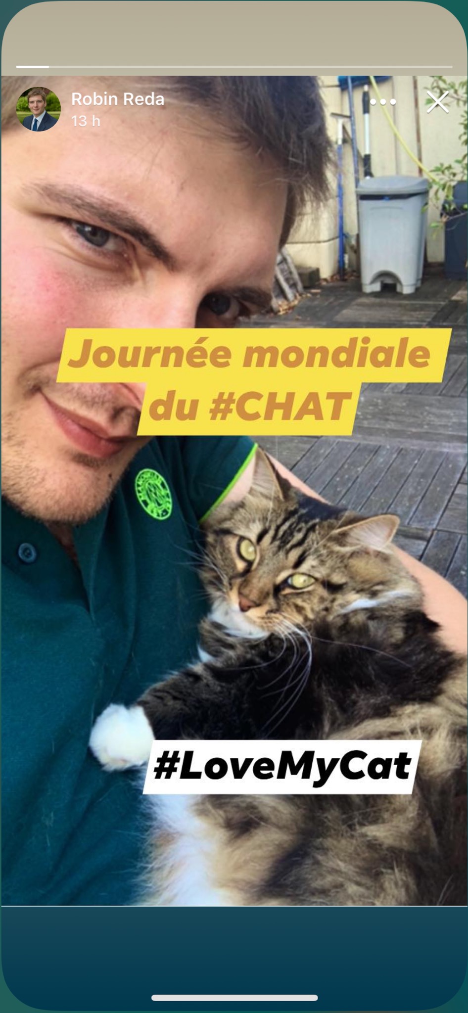 Le député Robin RÉDA, en quête des voix du parti&nbsp;animaliste