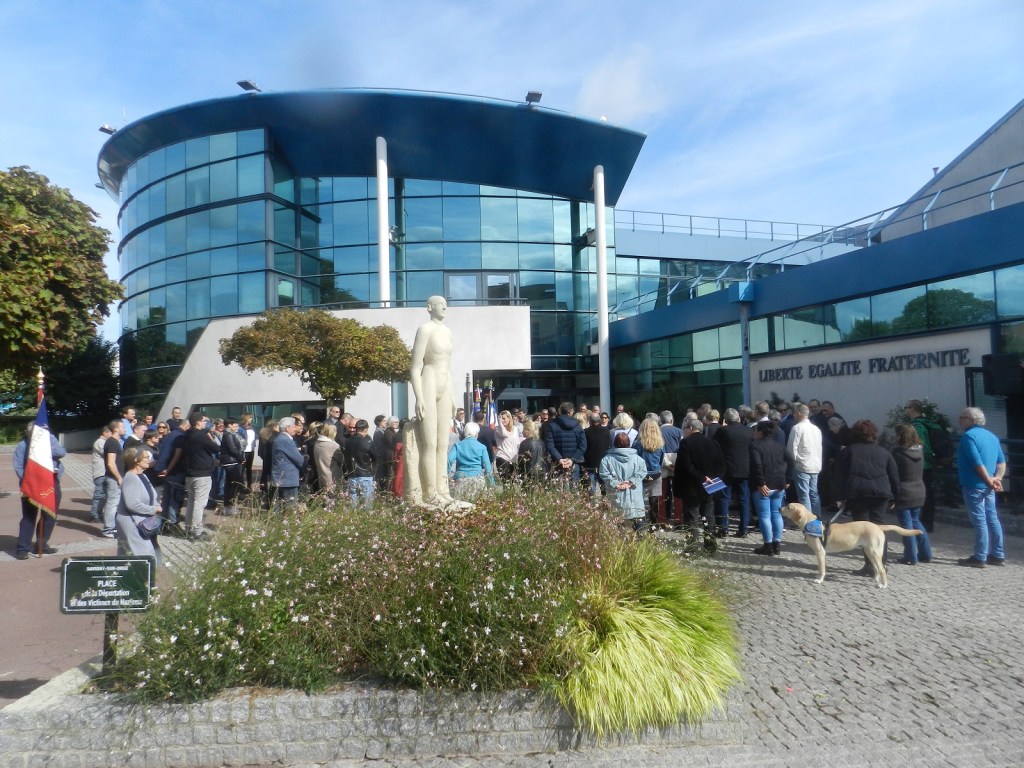Quand Savigny-sur-Orge rend hommage au défunt président&nbsp;CHIRAC