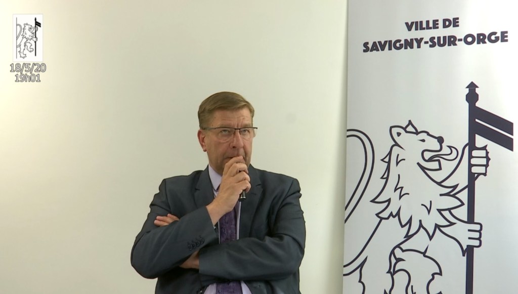 Éric MEHLHORN, pris en flagrant délit de vapotage pendant le Conseil&nbsp;municipal