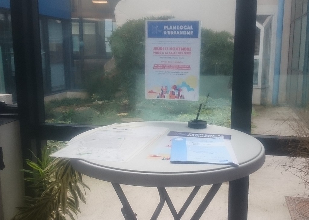 Oh ! Mais qui a bien pu voler le registre de concertation de la modification no 3 du plan local d&rsquo;urbanisme de Savigny-sur-Orge ?