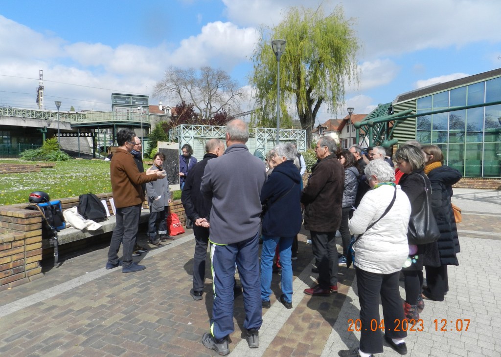 À la promenade urbaine du 21 avril 2023 pour imaginer le cœur de ville de Savigny-sur-Orge !