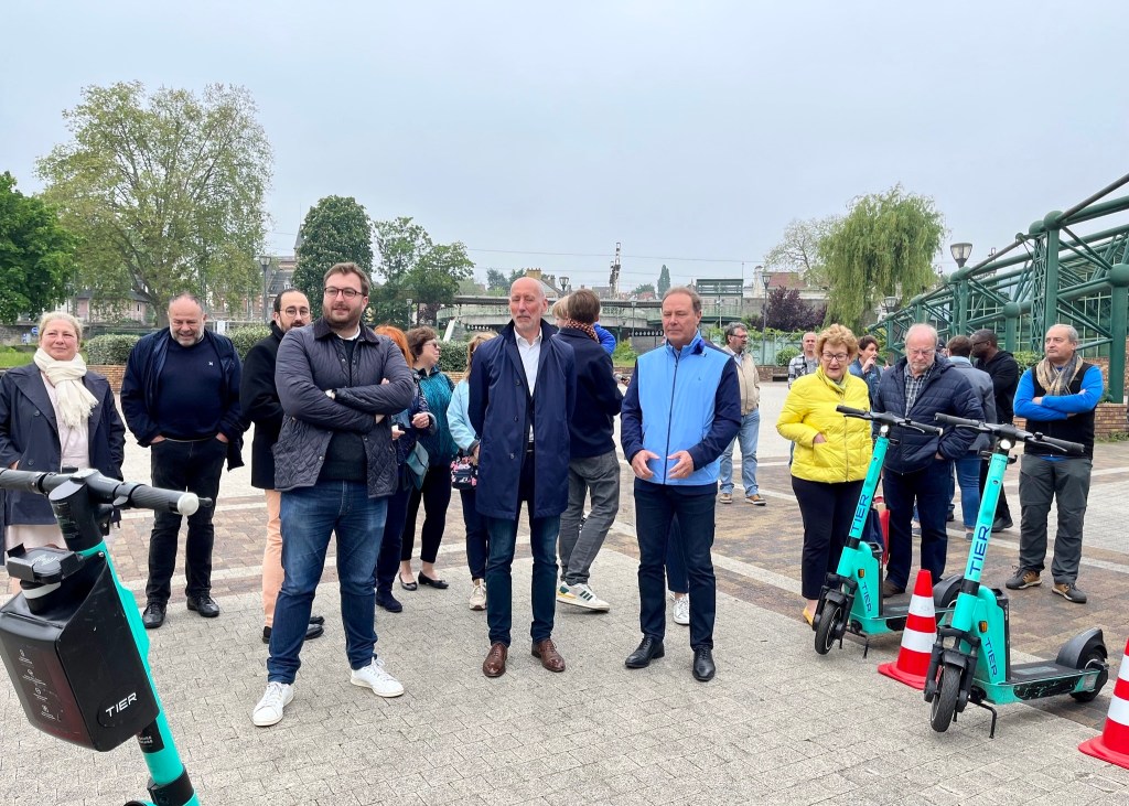 Savigny-sur-Orge : déconnexion des élus et règne de l&rsquo;entre-soi pour l&rsquo;inauguration des trottinettes&nbsp;électriques