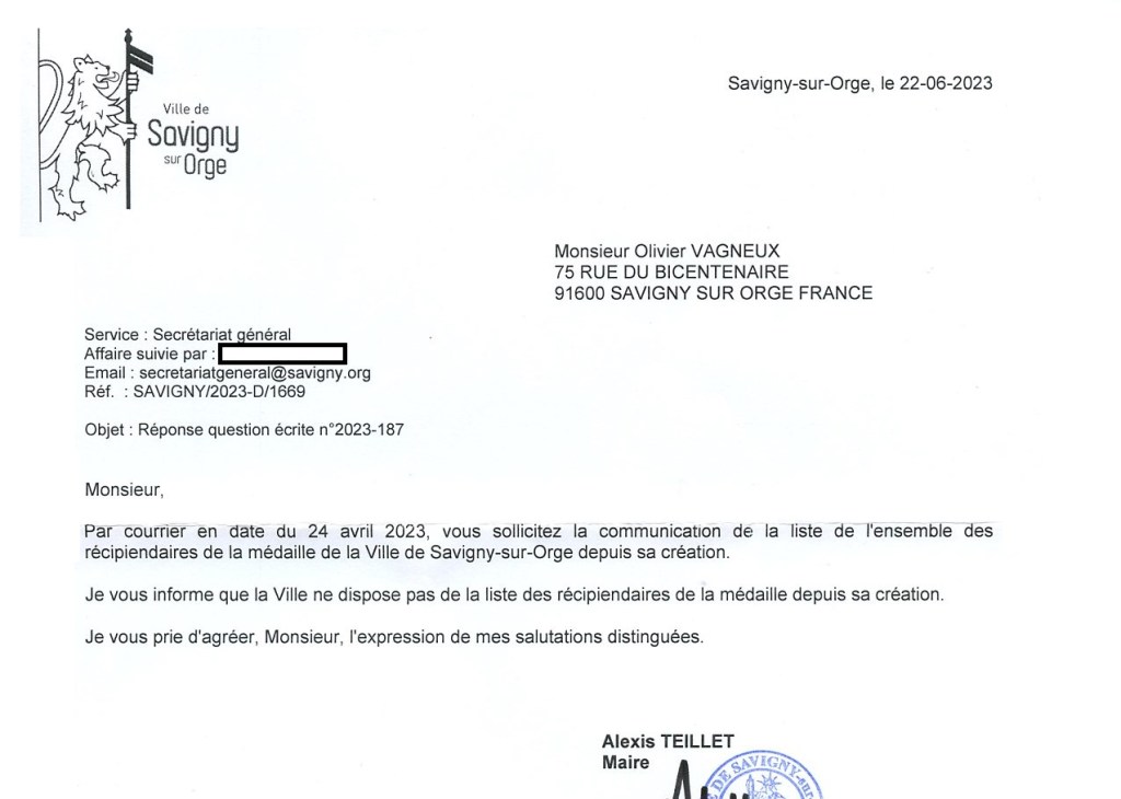 À Savigny-sur-Orge, on ne sait pas qui on a décoré avec la médaille de la Ville…&nbsp;¯\_(ツ)_/¯