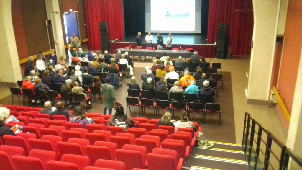 Bide monumental pour la réunion de présentation du centre culturel. Tout le monde se fout du projet ruineux d&rsquo;Alexis&nbsp;TEILLET.